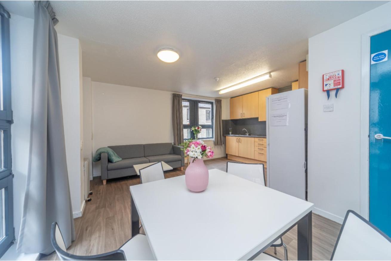 Joivy Affordable 3,4,5 And 12 Bed Private Flats Next To Royal Mile (Adults Only) Διαμέρισμα Εδιμβούργο Εξωτερικό φωτογραφία